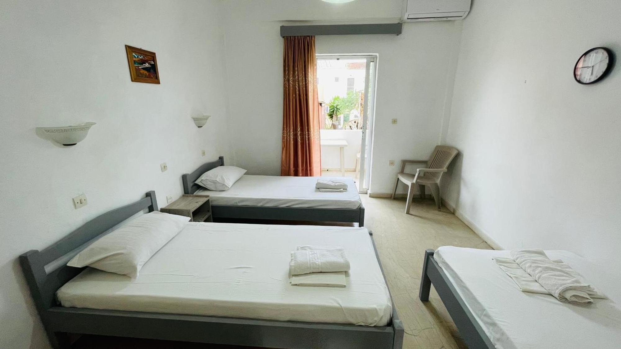 Full House Kavos Hotel Kültér fotó